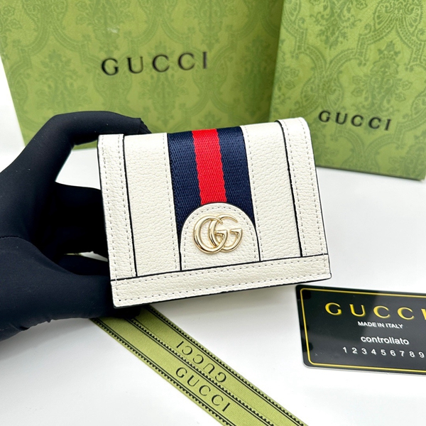 グッチ財布コピー内部構造